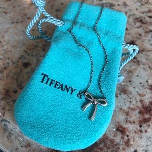 Tiffany & Co Bow necklace